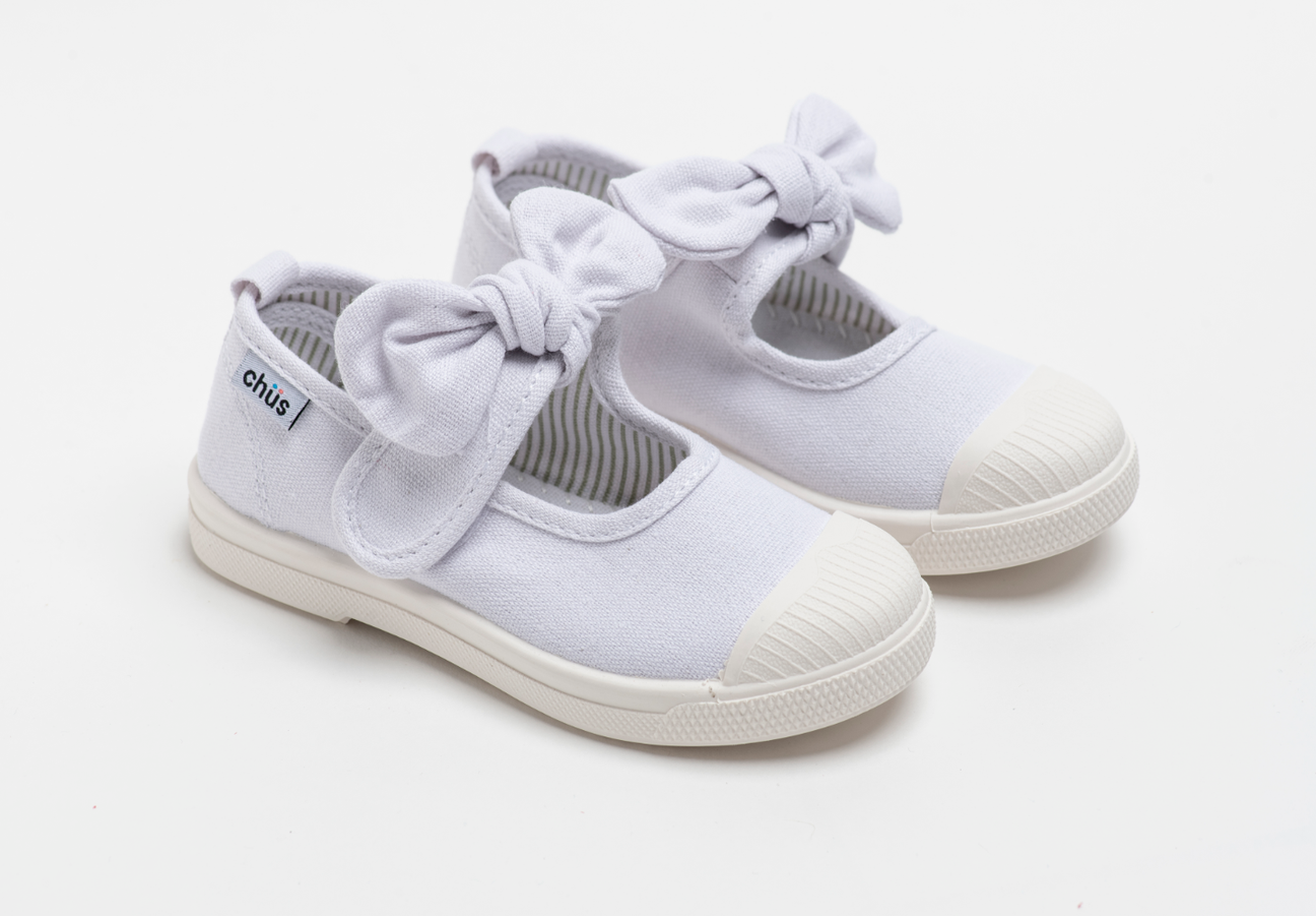 Chus Athena White