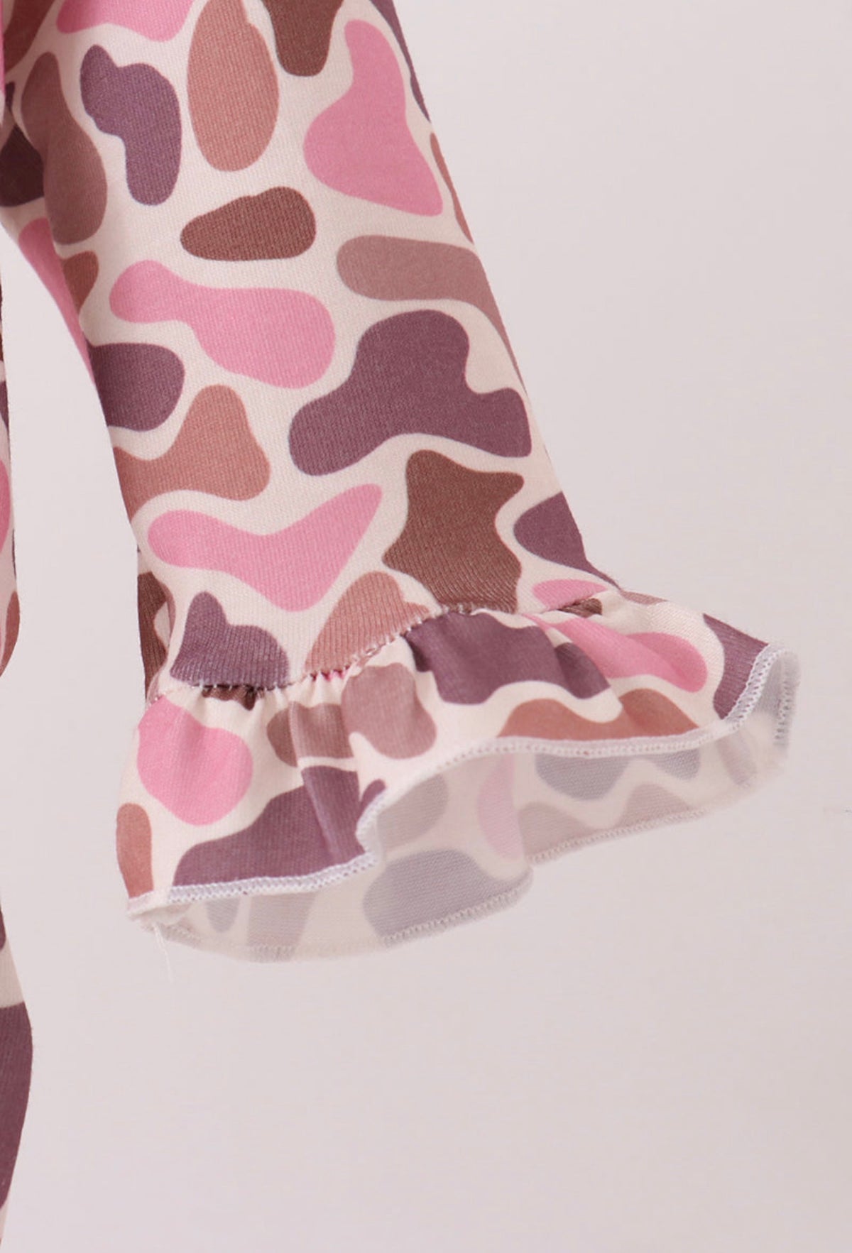 Pink Camo Ruffle Bubble