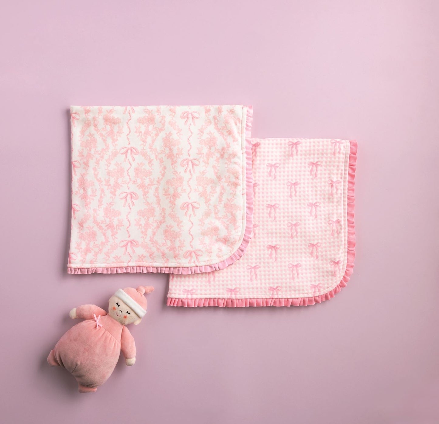 Toile Bow Ruffle Blanket