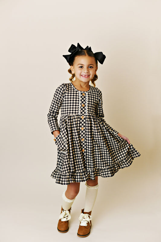 Prim Gingham Pocket Dress